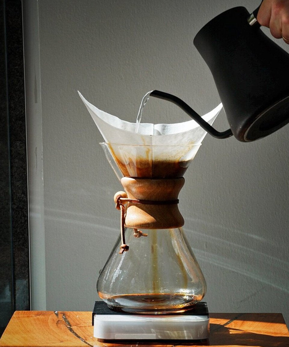 Chemex 4 Cup Ahşap Tutacaklı Kahve Demleme Ekipmanı - Ahanda Kahve