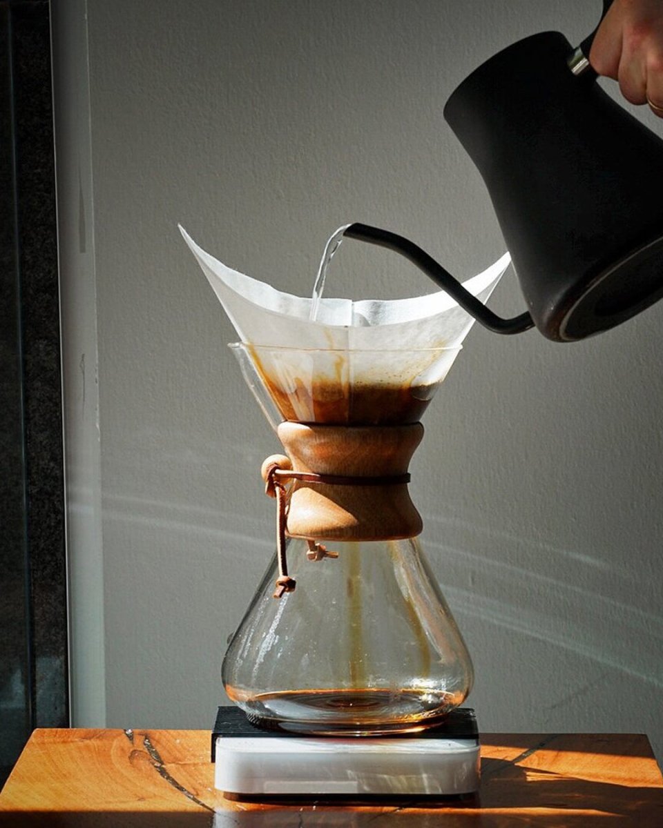 Chemex 4 Cup Ahşap Tutacaklı Kahve Demleme Ekipmanı - Ahanda Kahve